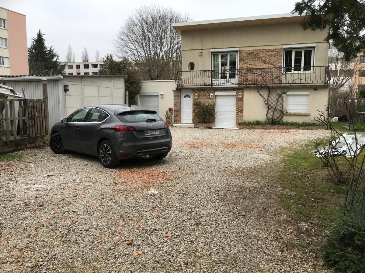 Appartement Fond De Jardin 1 Etage Palaiseau Esterno foto